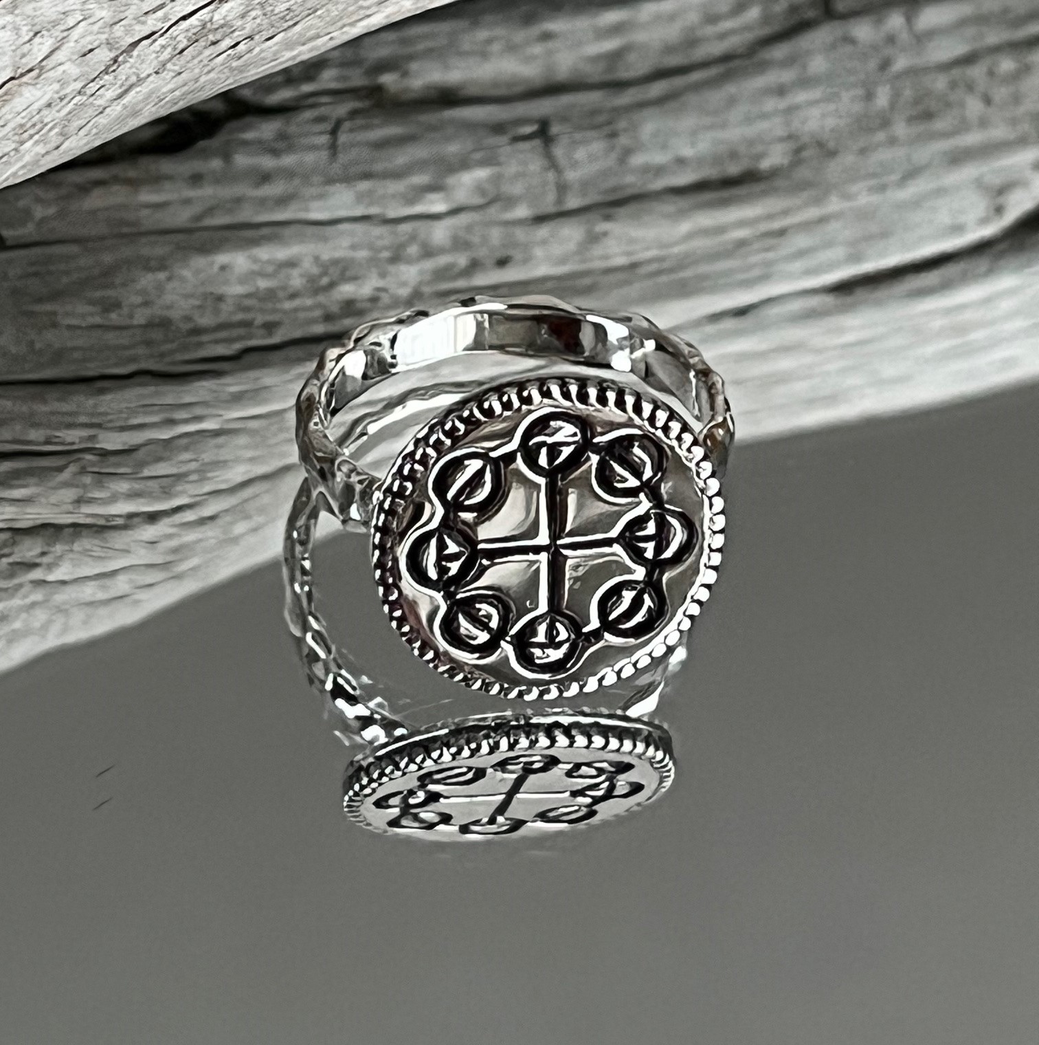 sv カタカムナ　八咫鏡リング